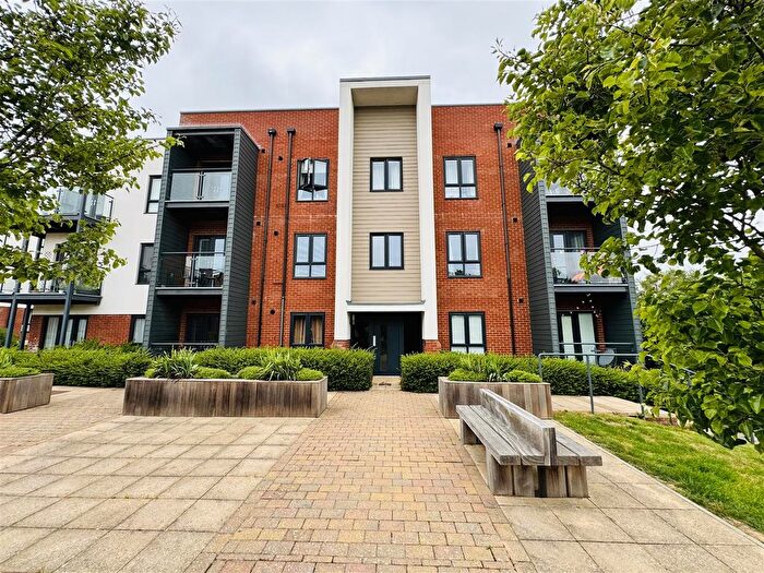 1 Bedroom Flat For Sale In Brooklands Road, Bexhill-On-Sea, TN39