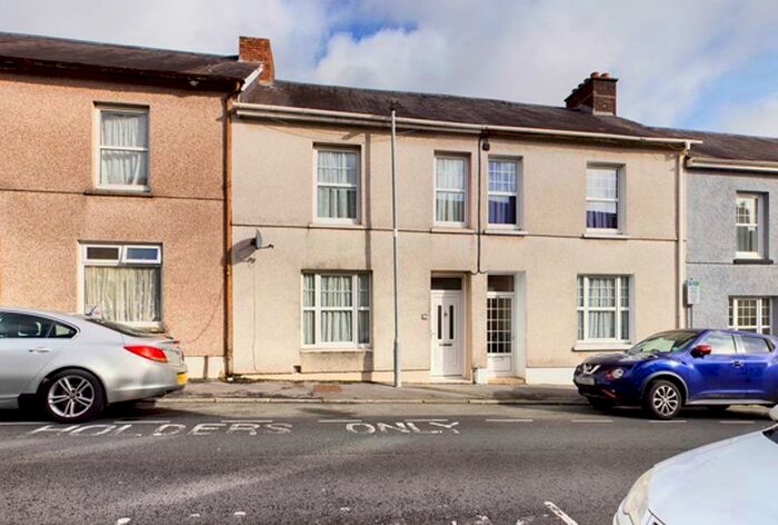 3 Bedroom Terraced House To Rent In Parcmaen Street, Carmarthen, SA31