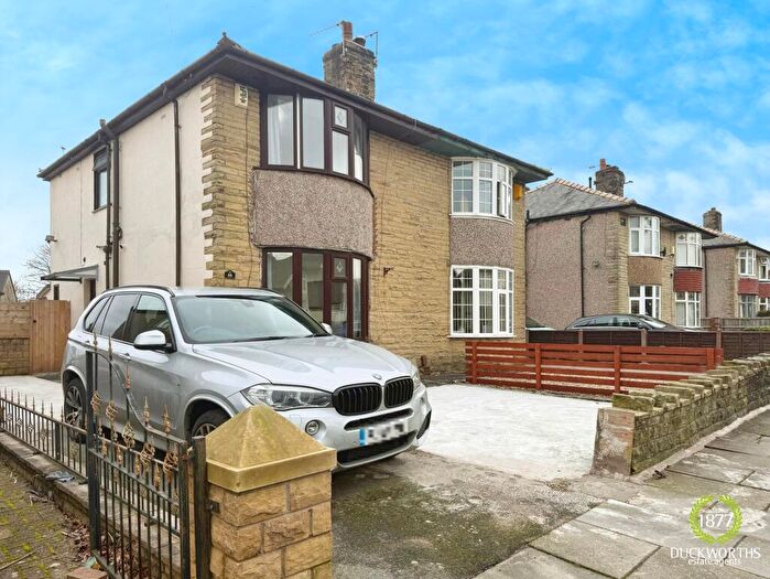 2 Bedroom Semi-Detached House For Sale In Thursby Road, Burnley, BB10