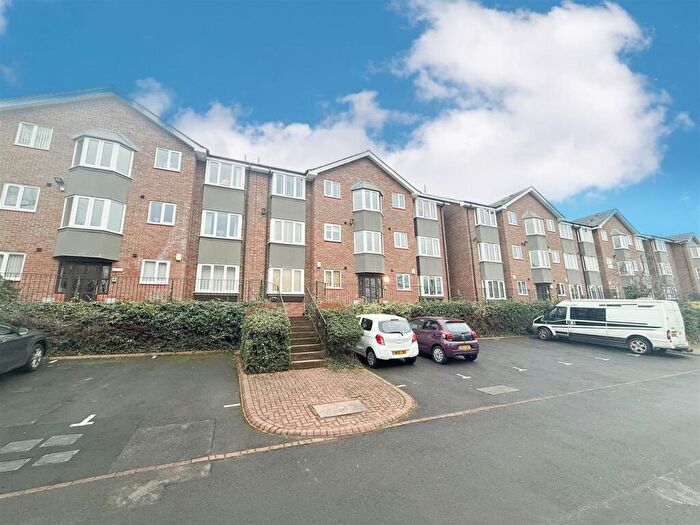 2 Bedroom Flat For Sale In Forster Court, Low Fell, NE9