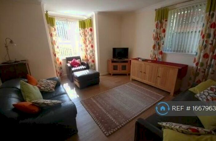 2 Bedroom Flat To Rent In Morningside Grove, Aberdeen, AB10