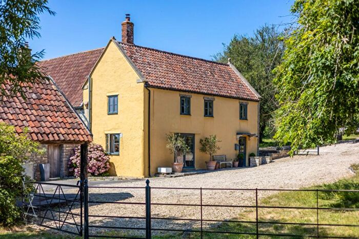 2 Bedroom Cottage To Rent In Perridge Hill, Pilton, BA4