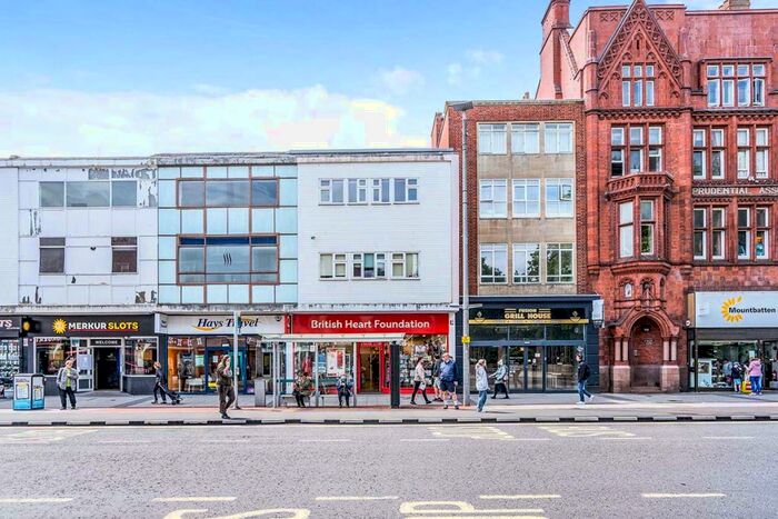 Flat To Rent In Above Bar Street, Southampton, Hampshire, SO14