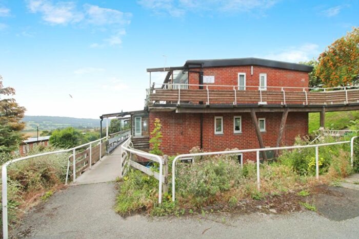 2 Bedroom Apartment To Rent In Hall Park Hill, Sheffield, South Yorkshire, S6