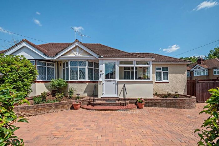 4 Bedroom Bungalow To Rent In Mount Park Road, Eastcote, Pinner, HA5