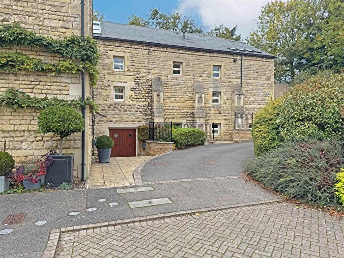 3 Bedroom Character Property For Sale In Aldgate Court, Ketton, Stamford, PE9