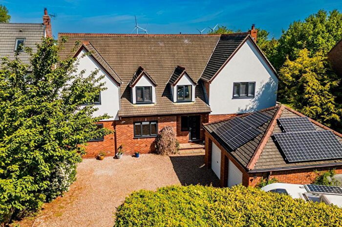 5 Bedroom Detached House For Sale In Riverside, Newland, YO8