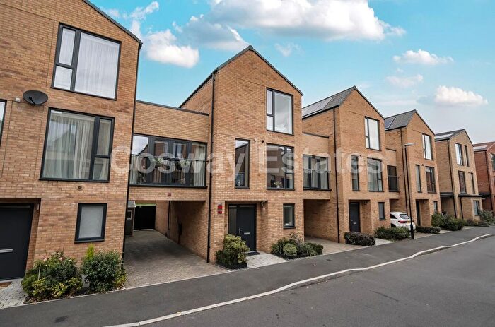 4 Bedroom Property To Rent In Peter Collinson Vale, Mill Hill, NW7