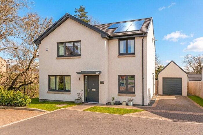 4 Bedroom Detached House For Sale In St Gellert Gardens, Loanhead, EH20