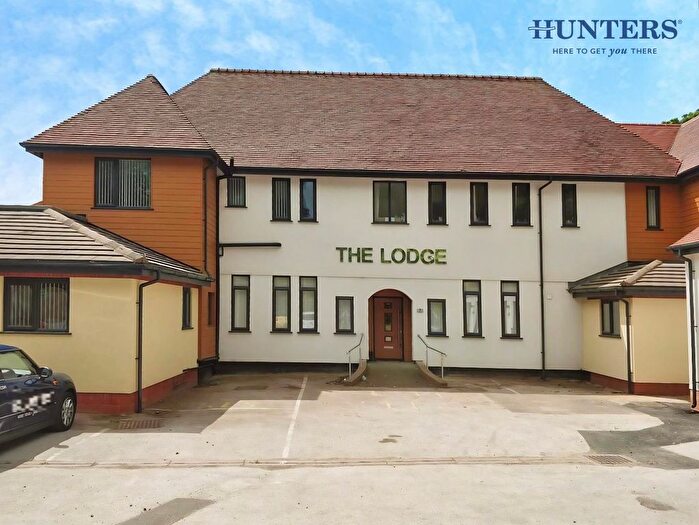 2 Bedroom Flat To Rent In New Penkridge Road, Cannock, WS11