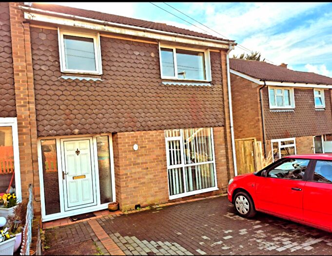 4 Bedroom Semi Detached House To Rent In York Road, Cinderford, GL14