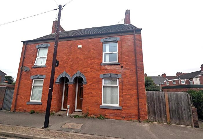 2 Bedroom House To Rent In Franklin Street, Hull, HU9