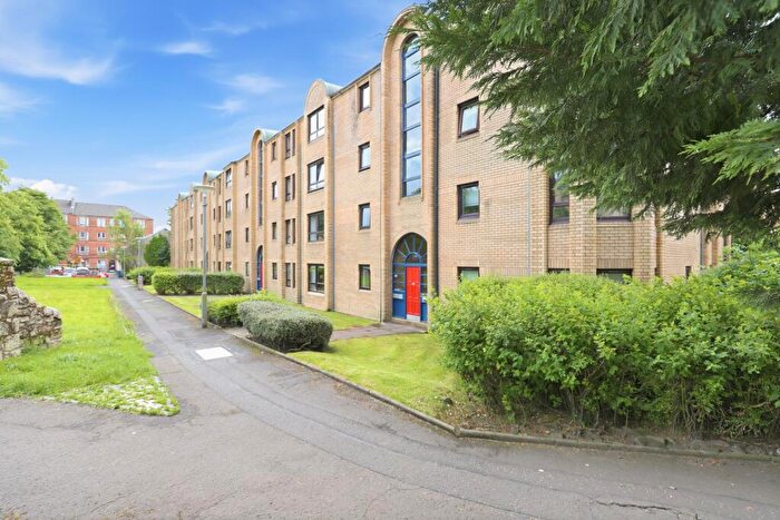 2 Bedroom Flat For Sale In / Overnewton Square, Yorkhill, Glasgow, G3