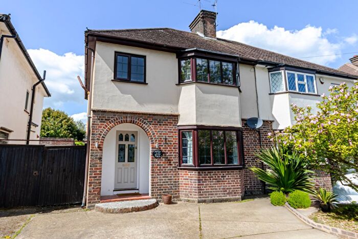 3 Bedroom Semi-detached House For Sale In Norfolk Avenue, Watford, WD24