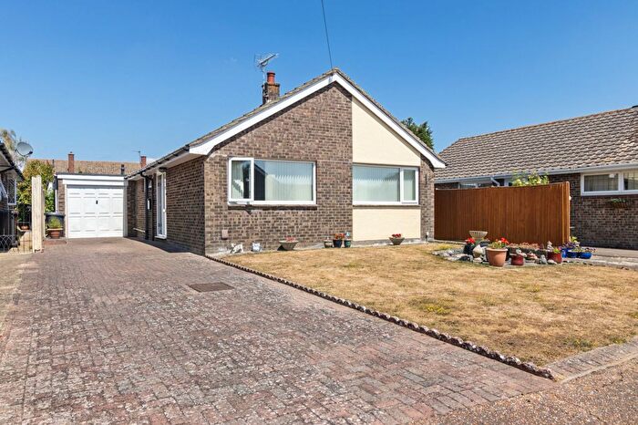 2 Bedroom Detached Bungalow For Sale In Bethwines Close, Chichester, PO18