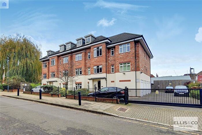 2 Bedroom Apartment To Rent In High Mead, Harrow, HA1