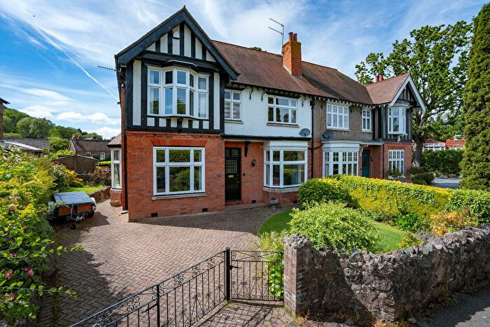4 Bedroom Semi Detached House For Sale In Laburnum Walk, Malvern, WR14