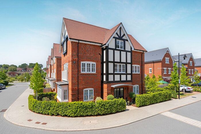 5 Bedroom Detached House For Sale In Martin Avenue, Sunninghill, SL5