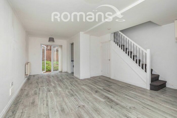 3 Bedroom Semi-Detached House To Rent In Hampton Street, Bristol, BS15