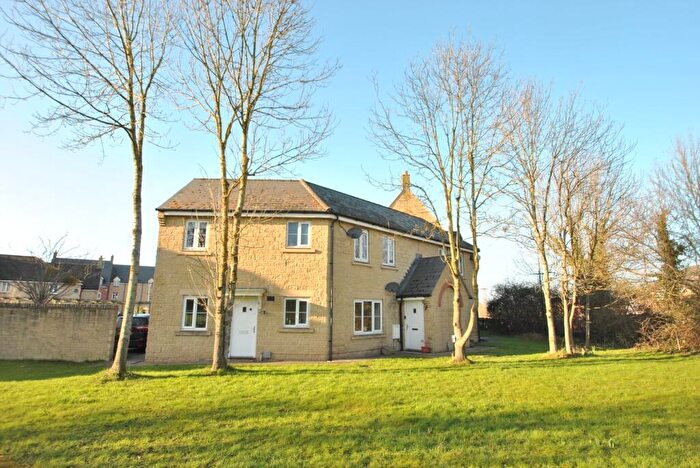 2 Bedroom Apartment For Sale In Bluebell Court, Bishops Cleeve, Cheltenham, GL52