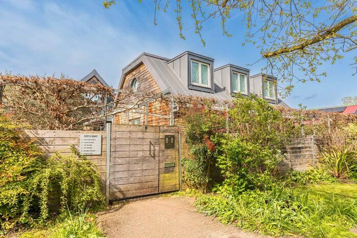 2 Bedroom Flat To Rent In Eel Pie Island, Twickenham, TW1