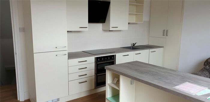 2 Bedroom Flat To Rent In Wednesbury Road, Walsall, West Midlands, WS2