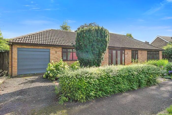 2 Bedroom Bungalow For Sale In Orchard Close, Scothern, Lincoln, LN2