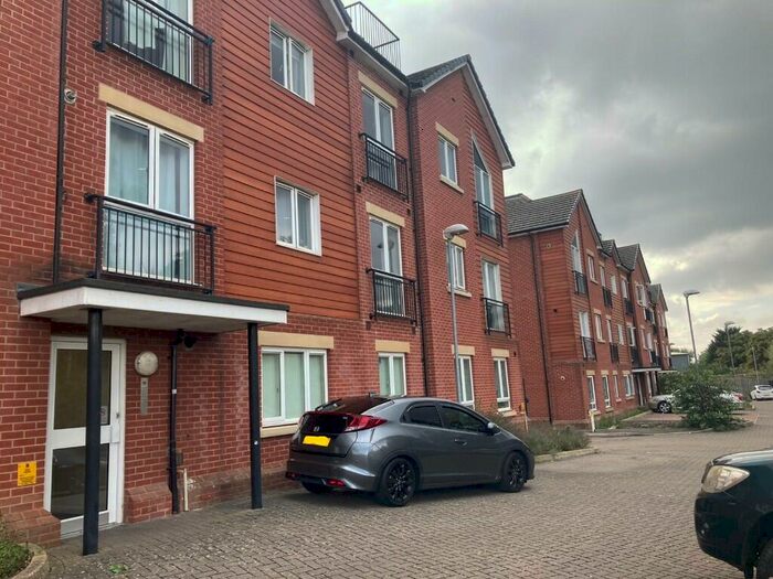 2 Bedroom Flat To Rent In St. Andrews Road, Northampton, Northamptonshire, NN2