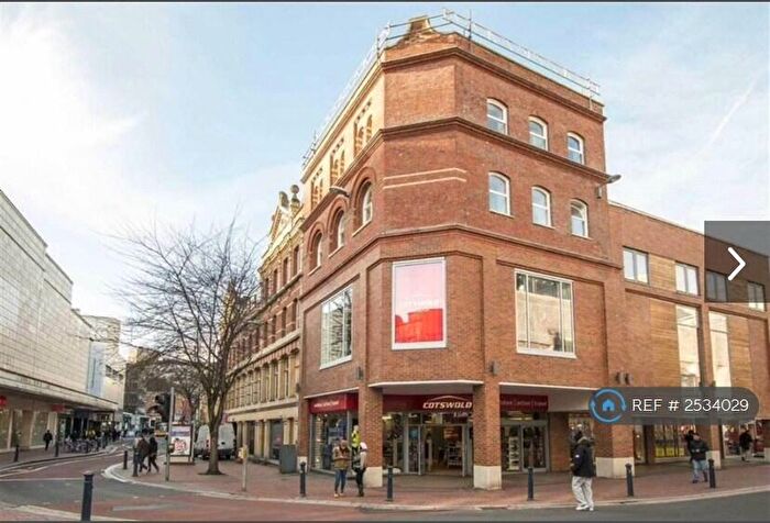 3 Bedroom Flat To Rent In The Herbert Ashman Building, Bristol, BS1