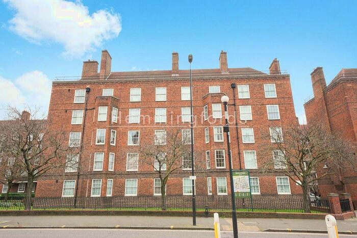 2 Bedroom Flat To Rent In Pembury Road, London, E5