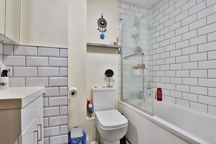 1 Bedroom Flat For Sale In Ashley Road, Bournemouth, Dorset, BH1