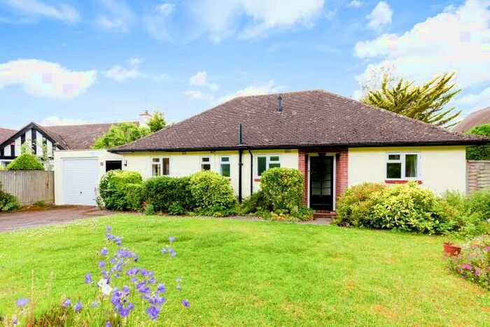 3 Bedroom House To Rent In Abingdon Road, Dorchester, OX10