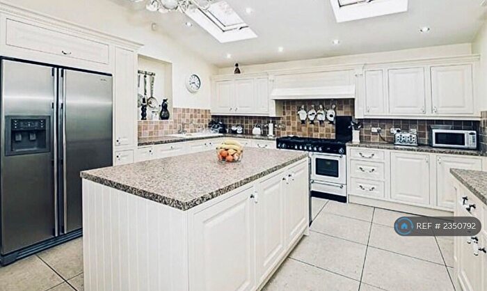 4 Bedroom Semi-Detached House To Rent In Greenhill Road, Liverpool, L18