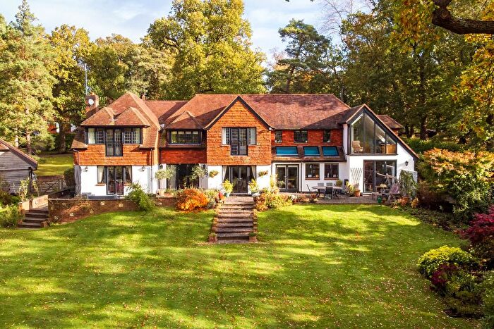 5 Bedroom Detached House For Sale In Woodland Drive, East Horsley, KT24