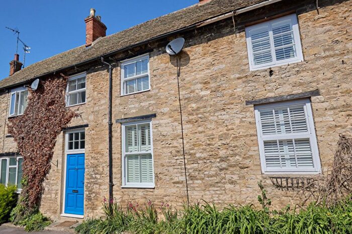 2 Bedroom Terraced House For Sale In Newland, Witney, OX28