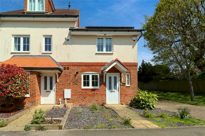 2 Bedroom End Of Terrace House To Rent In Oak Tree Drive, Hassocks, West Sussex, BN6