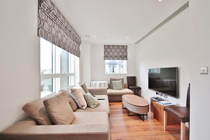 2 Bedroom Flat For Sale In Jackson Tower, Lincoln Plaza, E14