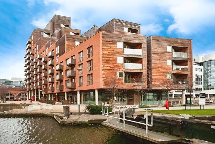 1 Bedroom Flat To Rent In Wharf Approach, Leeds, LS1