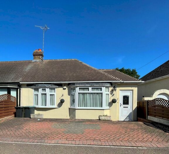 1 Bedroom Bungalow To Rent In Bellman Avenue, Gravesend, Kent, DA12