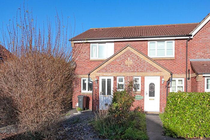 2 Bedroom End Of Terrace House To Rent In Weavercroft, Didcot, OX11