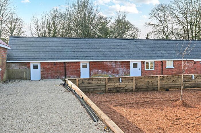 2 Bedroom Bungalow To Rent In Hamptworth, Salisbury, Wiltshire, SP5