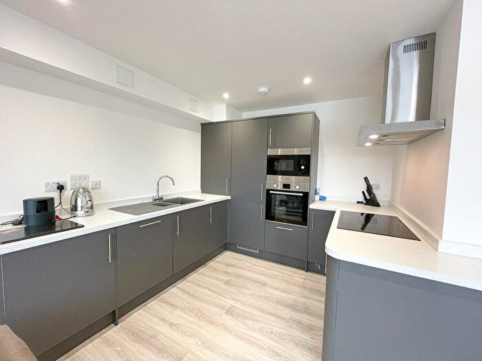 2 Bedroom Apartment To Rent In Main Road, Hockley, SS5