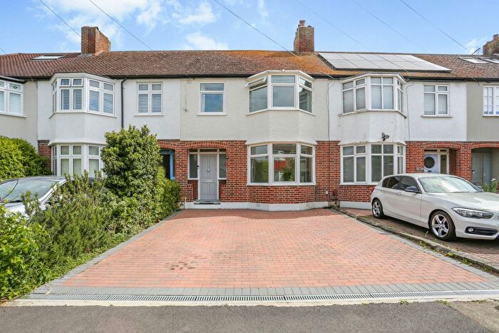3 Bedroom Terraced House For Sale In Glenthorpe Road, Morden, SM4