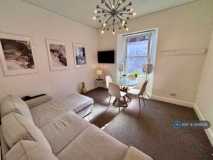 1 Bedroom Flat To Rent In Baker Street, Stirling, FK8