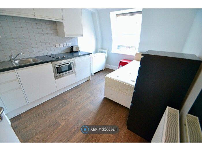 Studio To Rent In Gloucester Street, London, SW1V