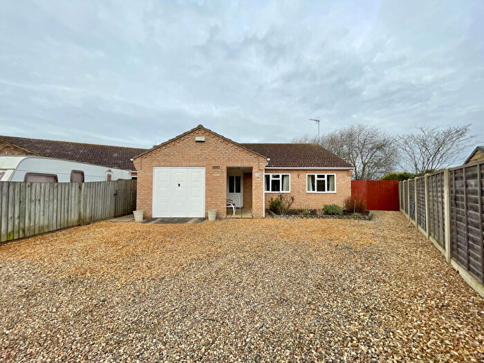 3 Bedroom Detached Bungalow For Sale In Overstone Drive, Coldham, PE14