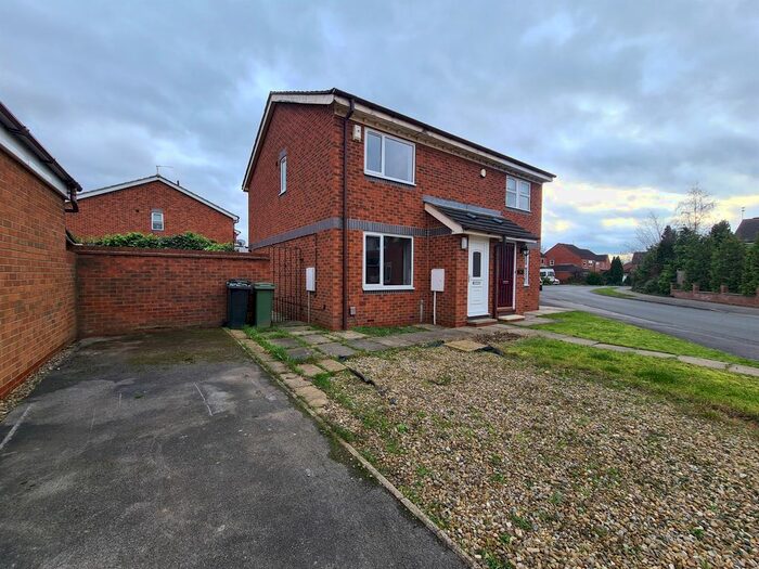 3 Bedroom Semi-Detached House To Rent In Whitley Close, York, North Yorkshire, YO30