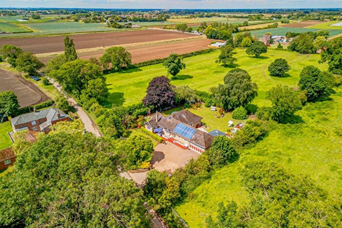 5 Bedroom Detached House For Sale In Mill Lane, Wrangle, PE22