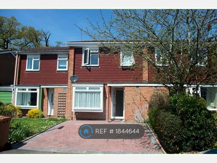 3 Bedroom Terraced House To Rent In St. Blaize Road, Romsey, SO51