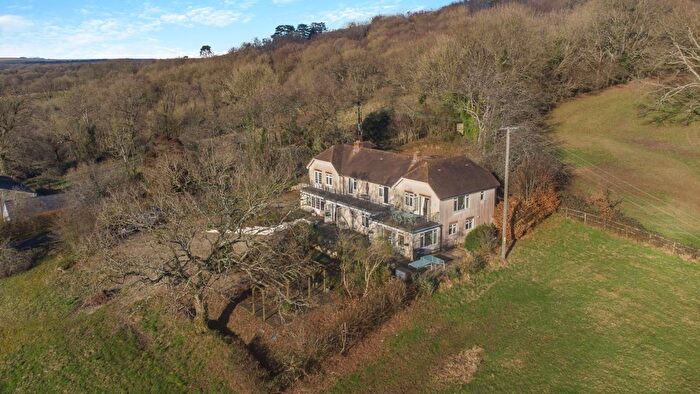 6 Bedroom Detached House For Sale In Underhill, East Knoyle, Salisbury, Wiltshire, SP3